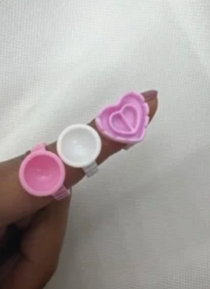 Glue rings